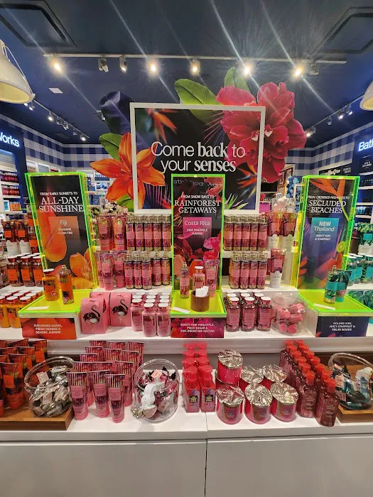 Bath & Body Works 4