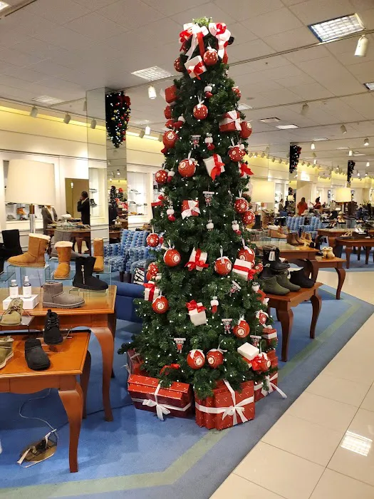 Von Maur 0