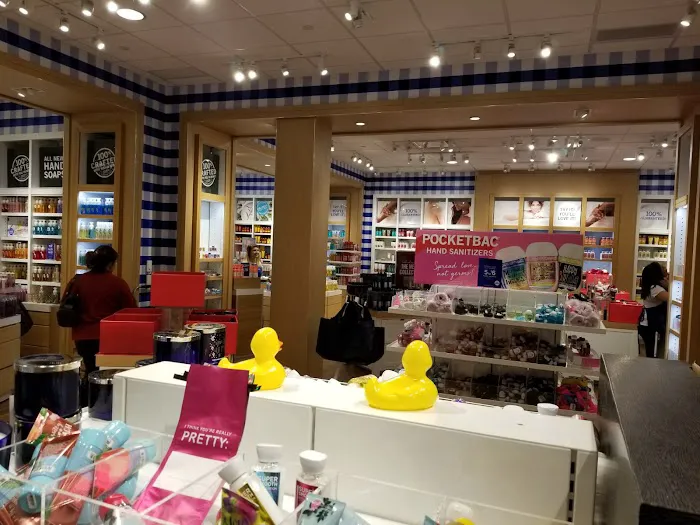 Bath & Body Works 7