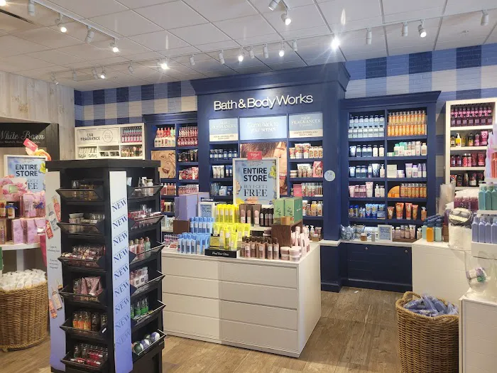 Bath & Body Works 1