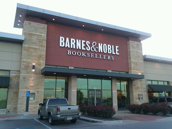 Barnes & Noble 5