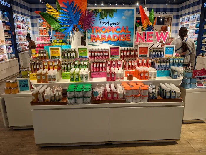 Bath & Body Works 2