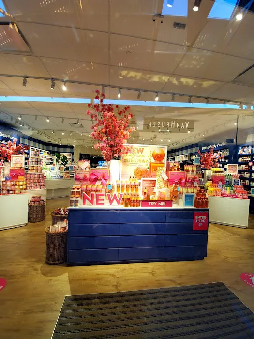 Bath & Body Works 9