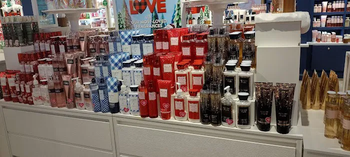 Bath & Body Works 4