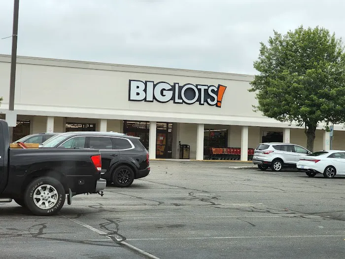 Big Lots 4