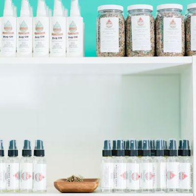 Lizzieu2019s All natural Products