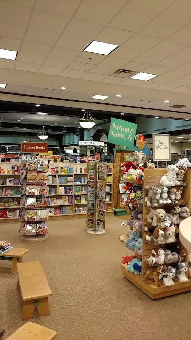 Barnes & Noble 2