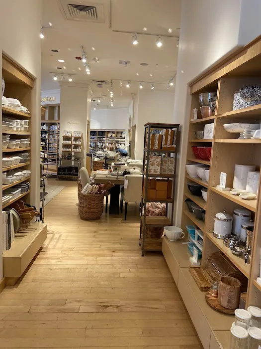 Williams-Sonoma 4