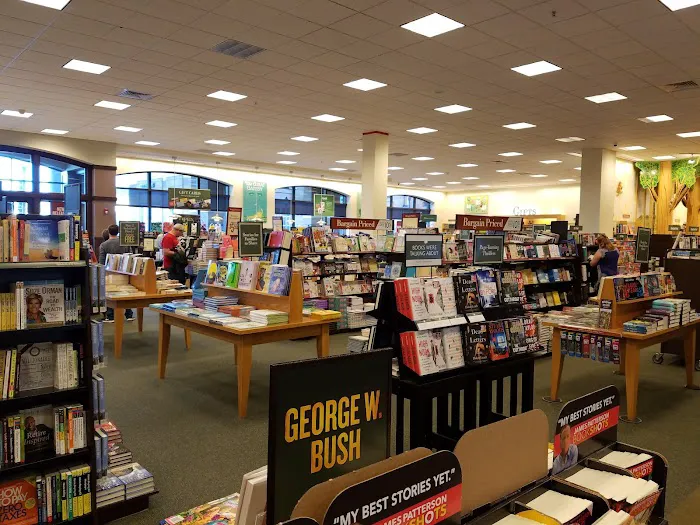 Barnes & Noble 0