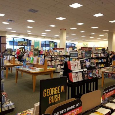 Barnes & Noble