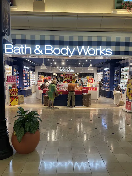 Bath & Body Works 1