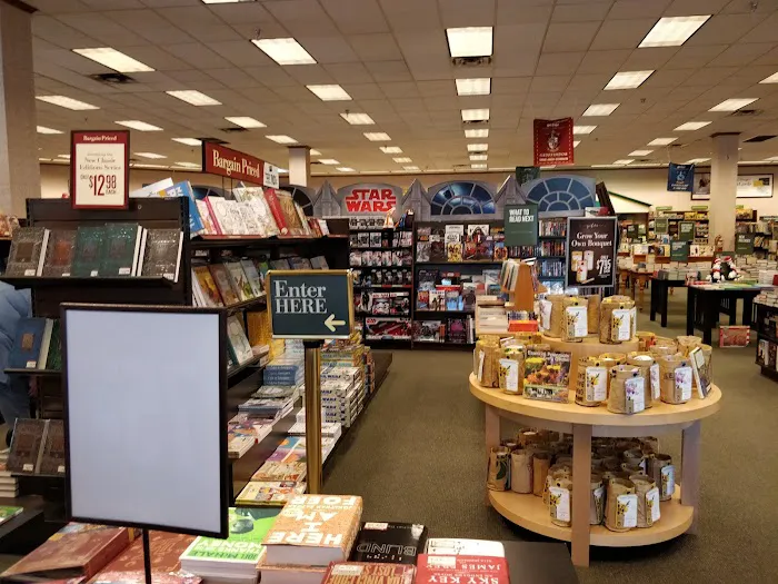 Barnes & Noble 9