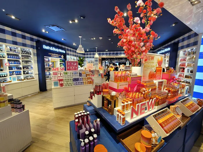 Bath & Body Works 6