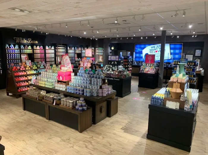 Bath & Body Works 1