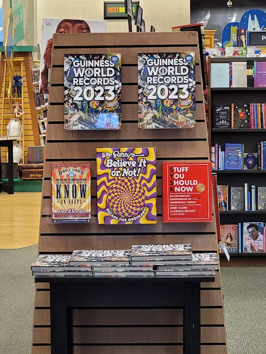 Barnes & Noble 9