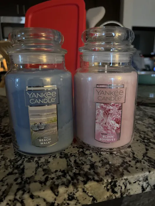 Yankee Candle at The Shops at Perry Crossing 2