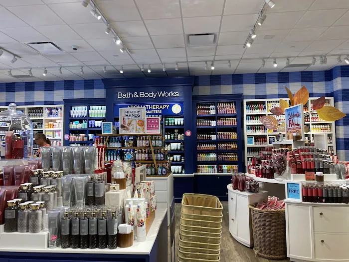 Bath & Body Works 6