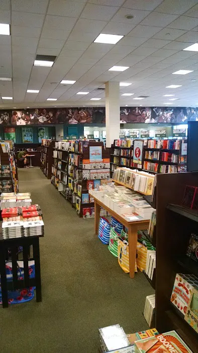 Barnes & Noble 5