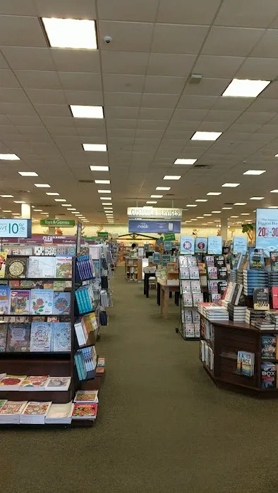 Barnes & Noble 0