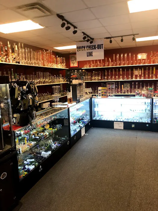 Vapors Smoke Shop 4