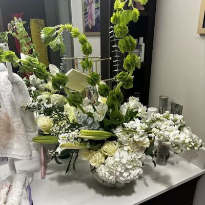 Pat's Florist And Gourmet Baskets Inc