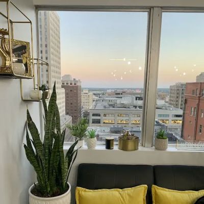 Golden Blk Candle Lounge