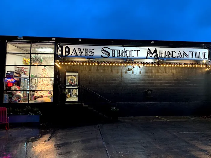 Davis Street Mercantile 2