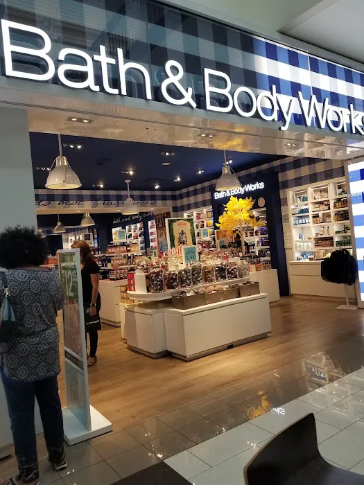 Bath & Body Works 4