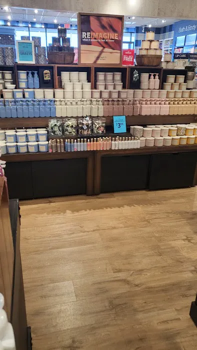 Bath & Body Works 1