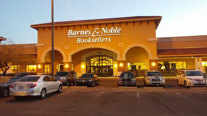 Barnes & Noble 6