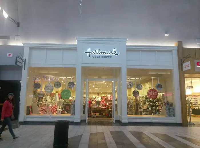 Amy's Hallmark Shop 4