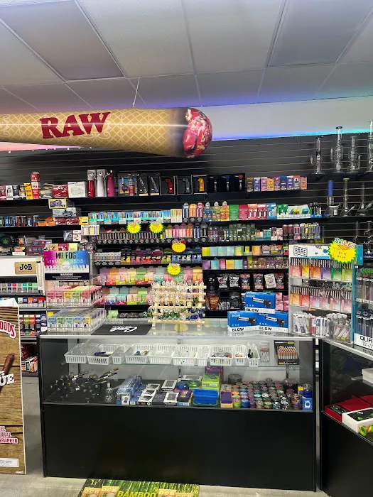 Quick Puff N Go| Smoke Shop | Head shop | CBD | Delta8 | 8