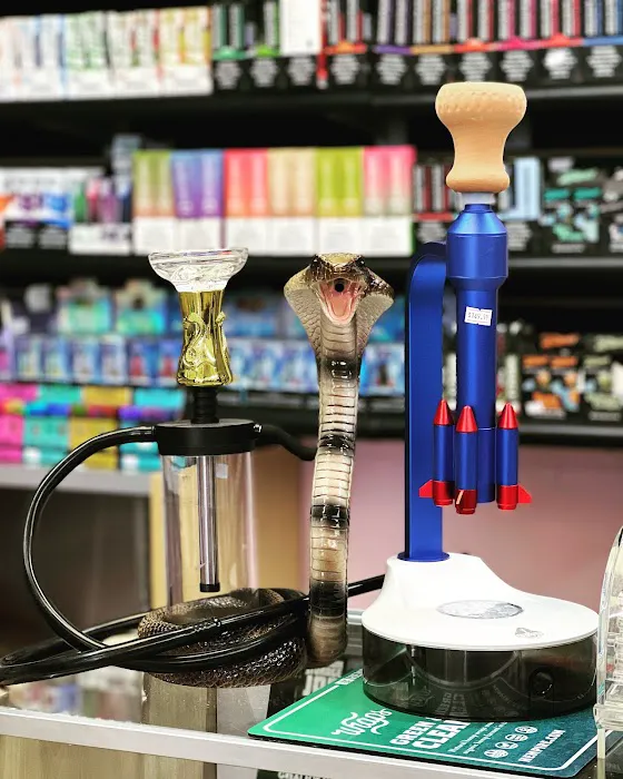 Quick Puff N Go| Smoke Shop | Head shop | CBD | Delta8 | 1
