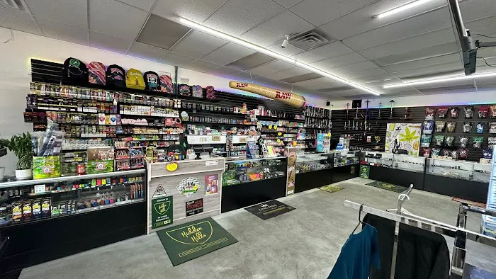 Quick Puff N Go| Smoke Shop | Head shop | CBD | Delta8 | 2