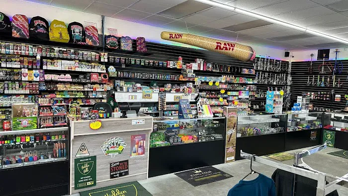 Quick Puff N Go| Smoke Shop | Head shop | CBD | Delta8 | 0