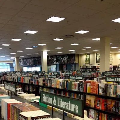 Barnes & Noble