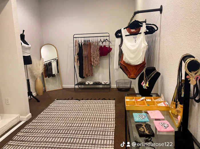 Erlinda Rose Boutique & Candle Co. 4
