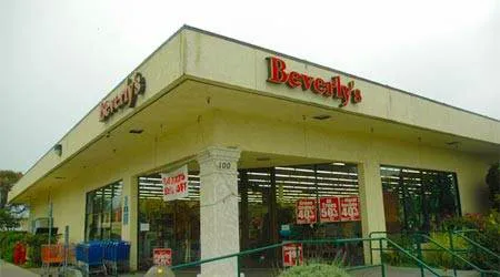 Beverly's Fabric & Crafts 4