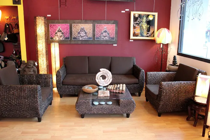 Om Gallery 6