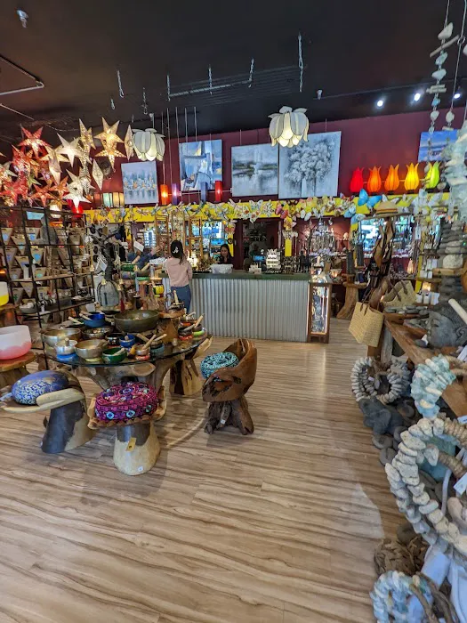 Om Gallery 0