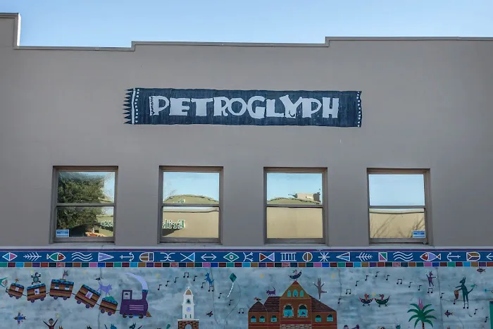 Petroglyph Ceramic Lounge 9