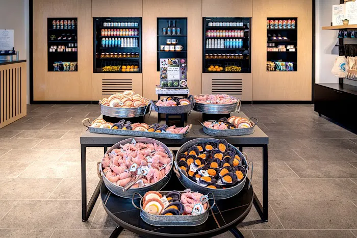 Gift Shop | Monterey Bay Aquarium 7