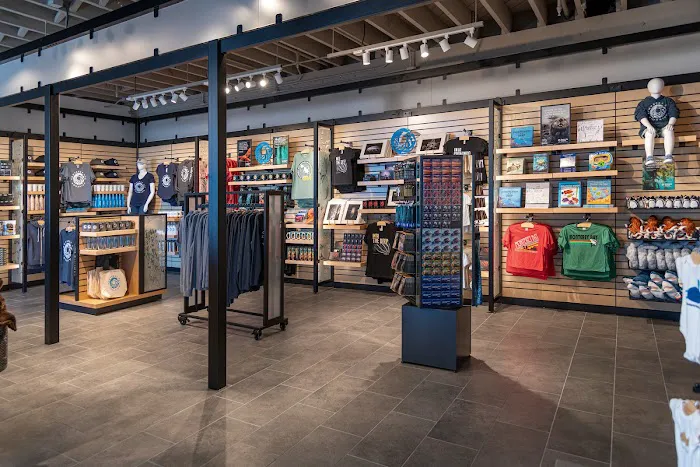 Gift Shop | Monterey Bay Aquarium 6