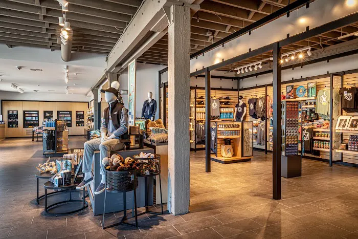 Gift Shop | Monterey Bay Aquarium 9