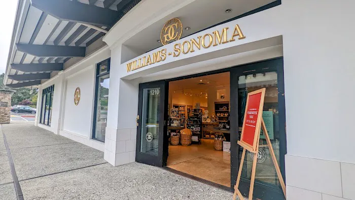 Williams-Sonoma 0