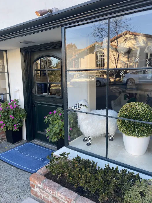 FJØRN Design Studio 0