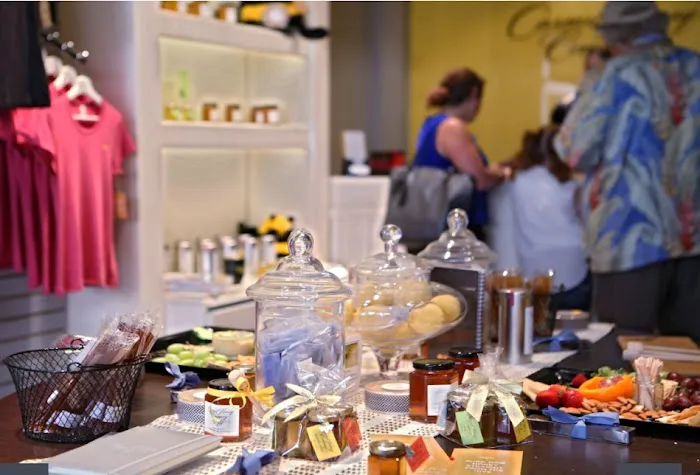 Carmel Honey Company - Carmel Plaza 5