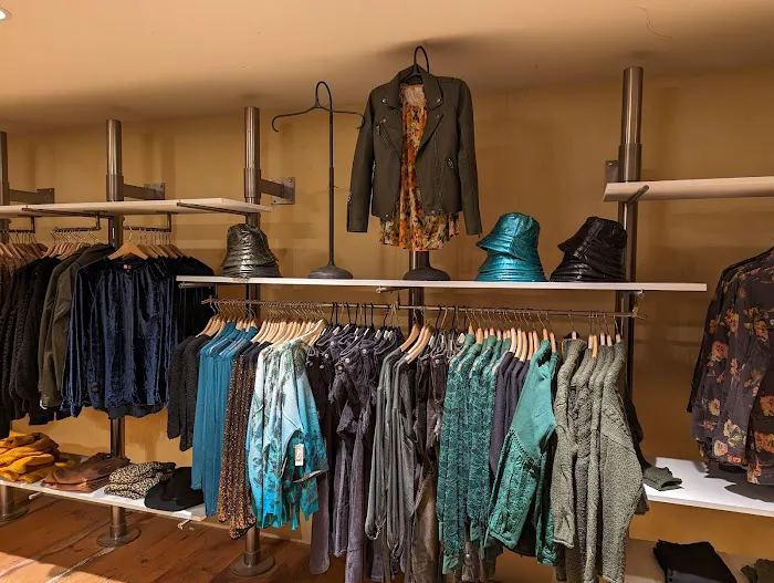 Anthropologie 0