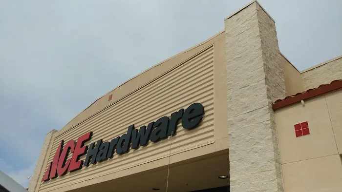 Hollister Ace Hardware 0
