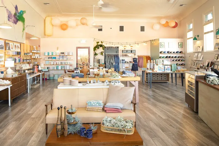 Home/Work Gift Shop 7